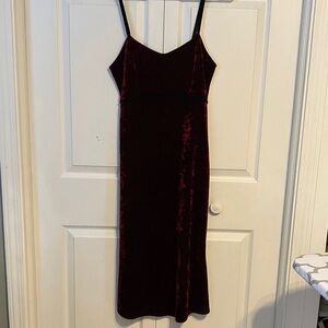 Chic Velvet Spaghetti Strap Dress